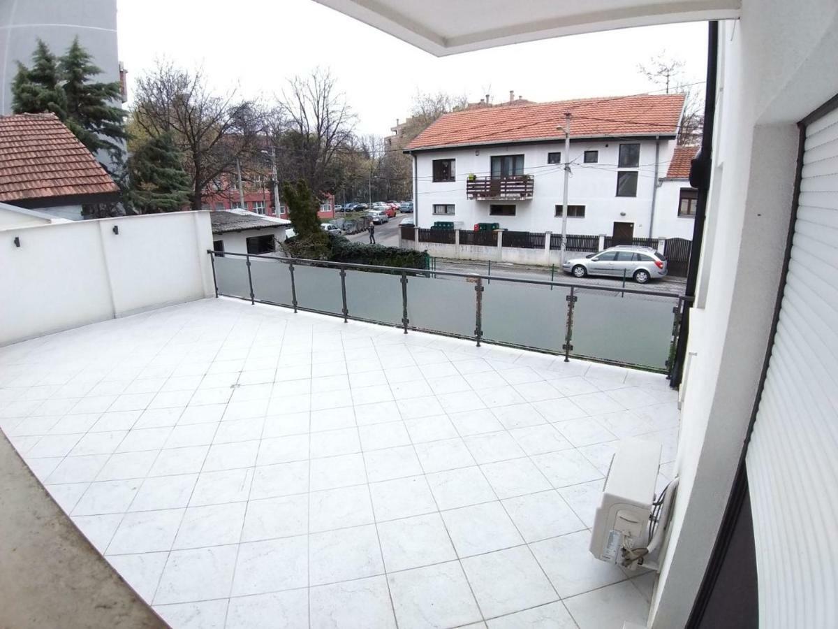 J&J Apartments Белград Екстериор снимка